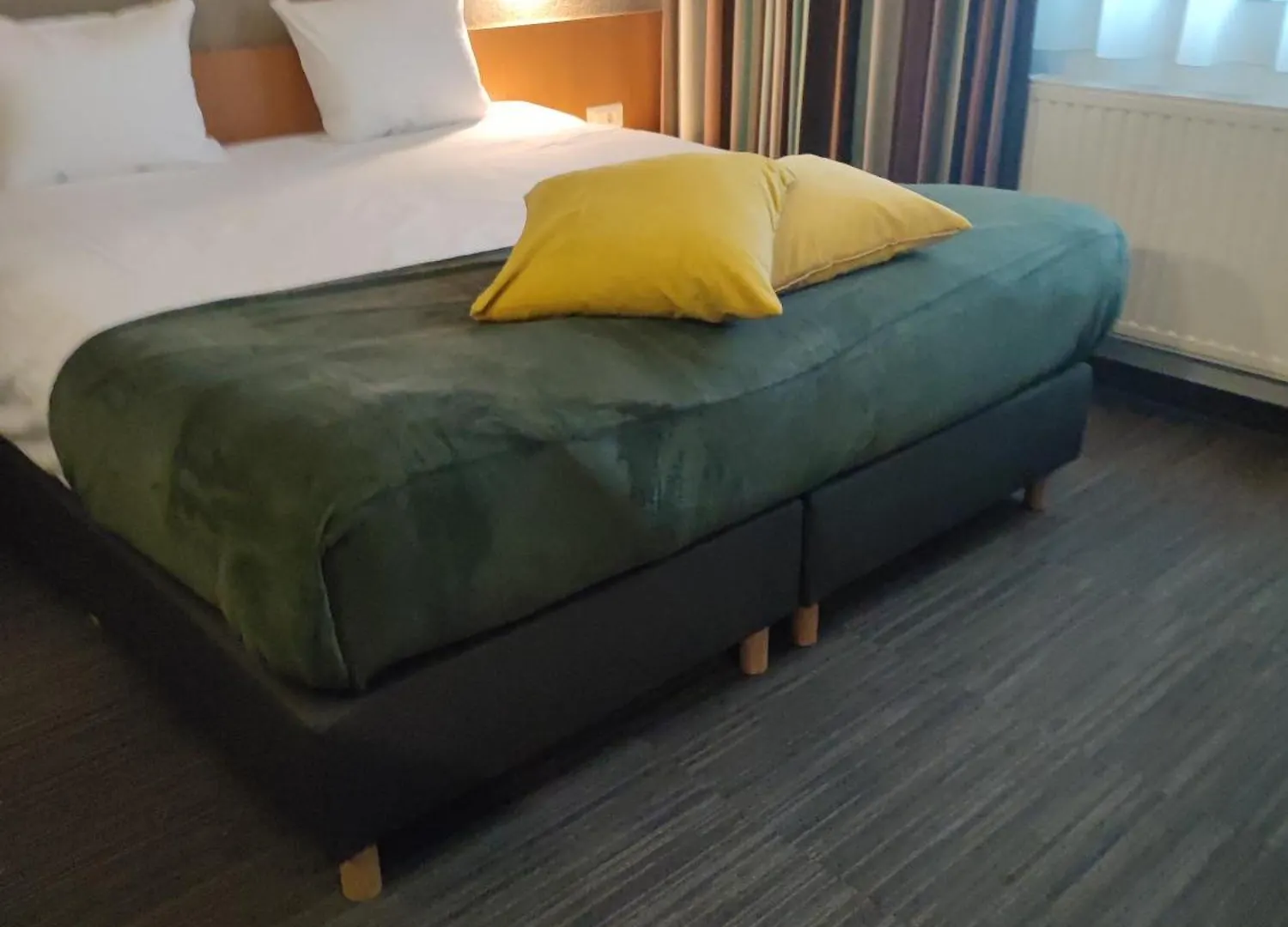 Hobbit Hotel Brussels Airport Завентем