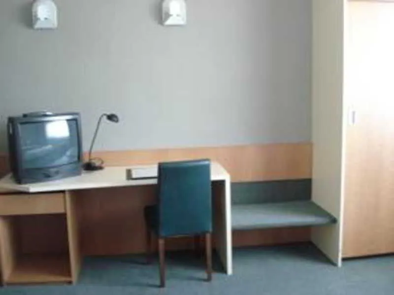 Hobbit Hotel Brussels Airport Завентем